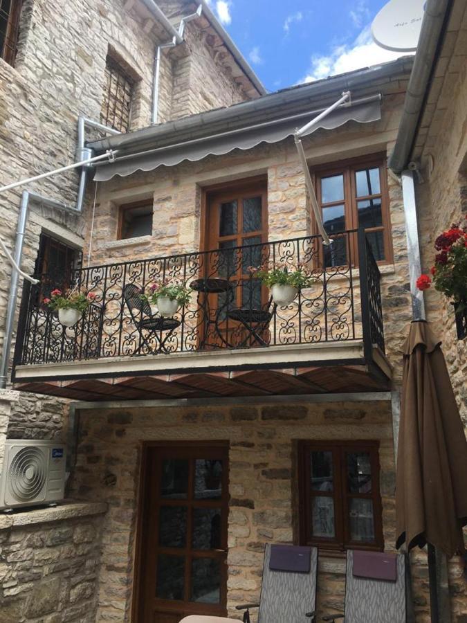 Argjiro Traditional Gjirokaster Bagian luar foto