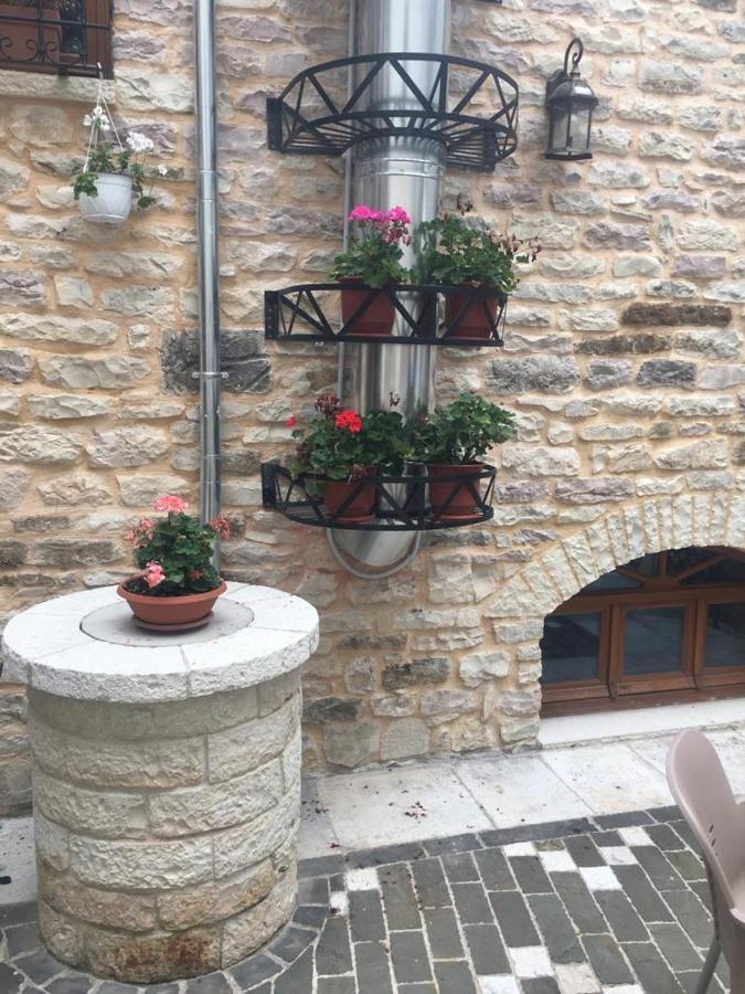 Argjiro Traditional Gjirokaster Bagian luar foto